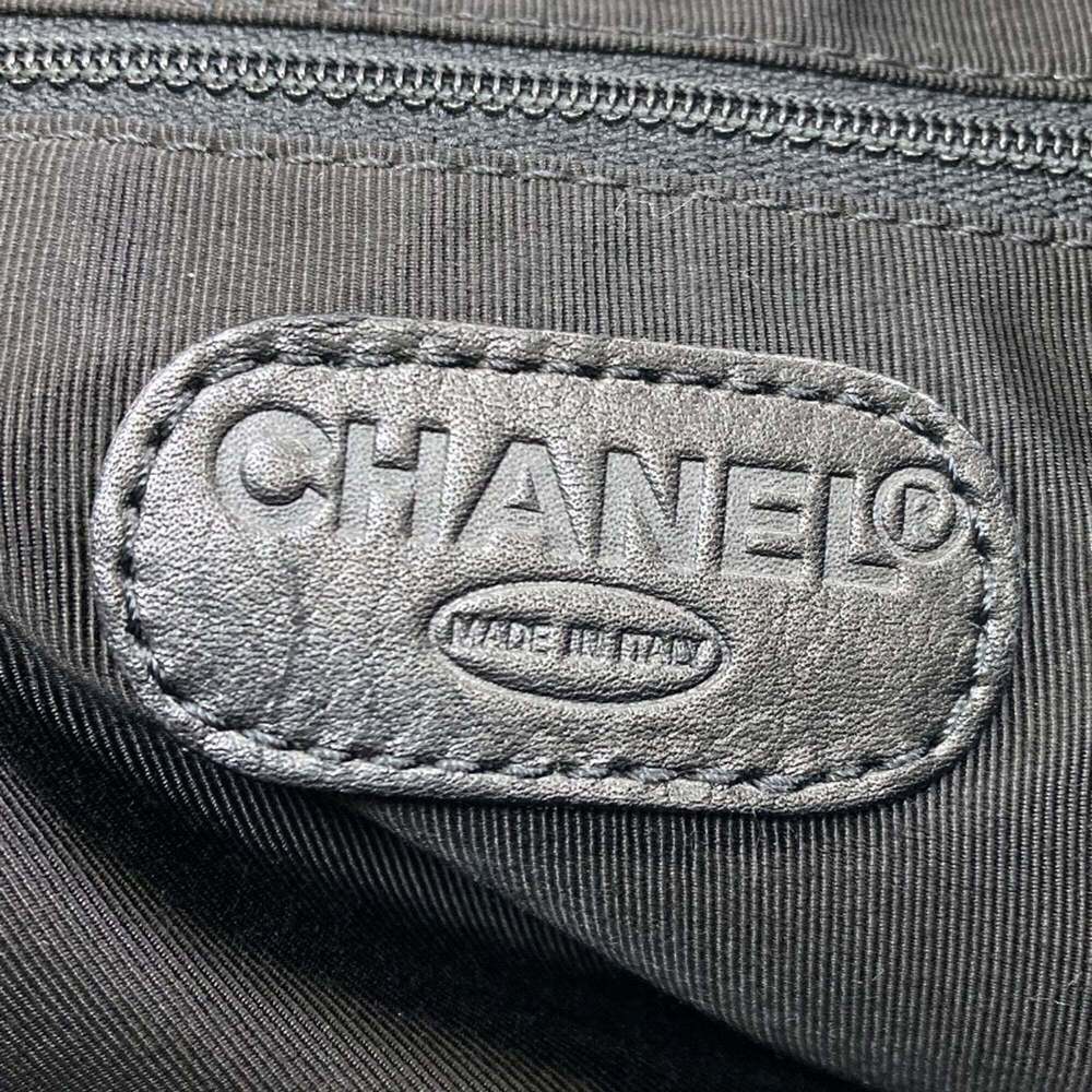 CHANEL Black Tote Bag - Picture 6 of 16